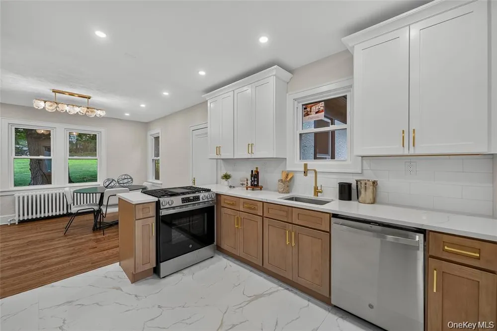 16 Maple Avenue West Nyack, NY 10994