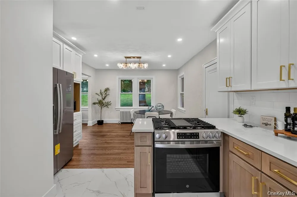 16 Maple Avenue West Nyack, NY 10994