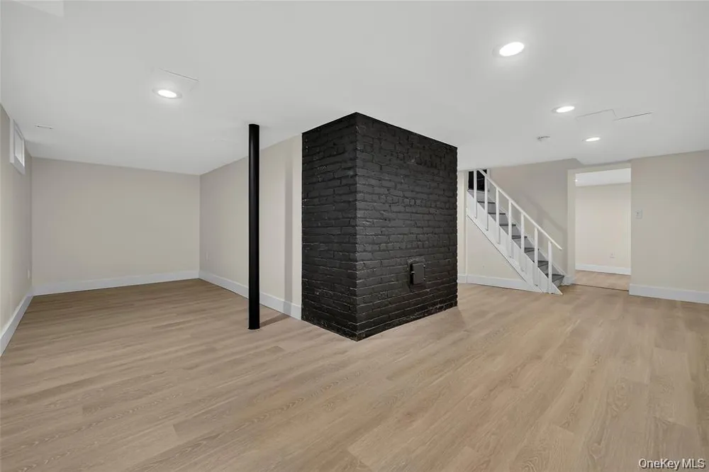 16 Maple Avenue West Nyack, NY 10994