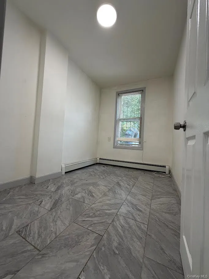 21519 Jamaica Jamaica Queens Village North, NY 11428