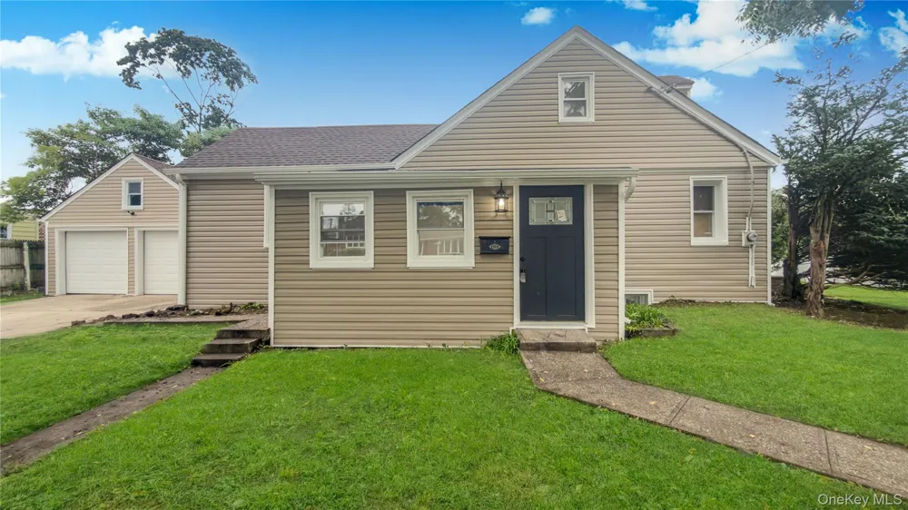 1180 Woodfield Road Rockville Centre, NY 11570