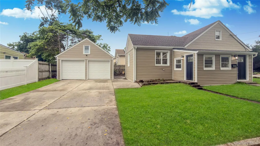 1180 Woodfield Road Rockville Centre, NY 11570