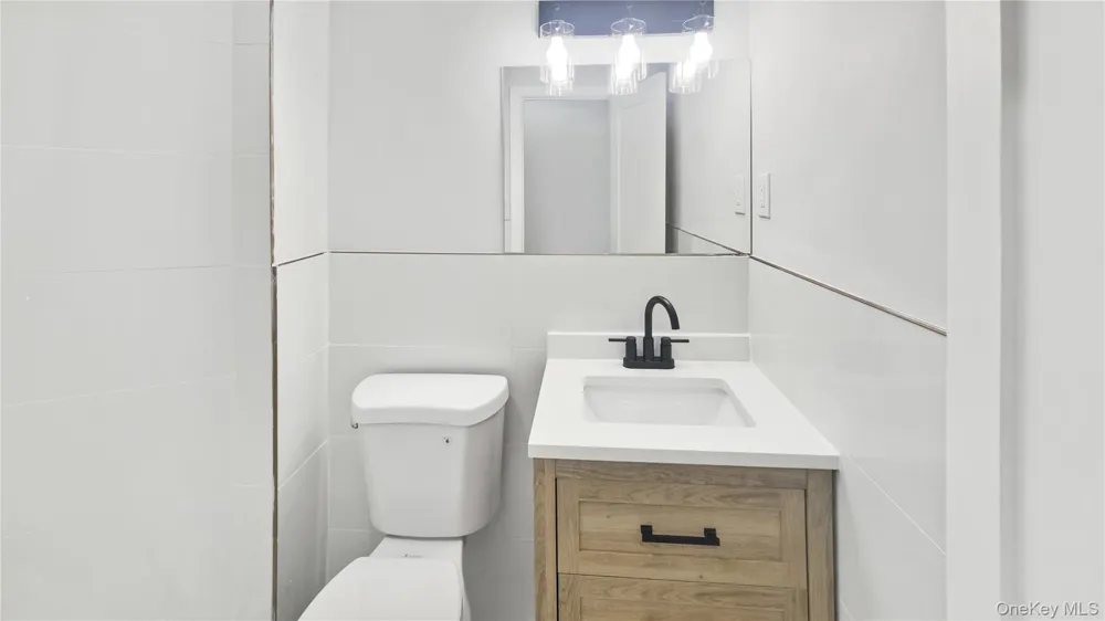 1180 Woodfield Road Rockville Centre, NY 11570