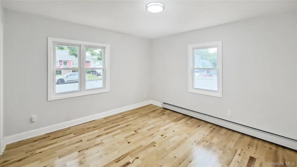 1180 Woodfield Road Rockville Centre, NY 11570