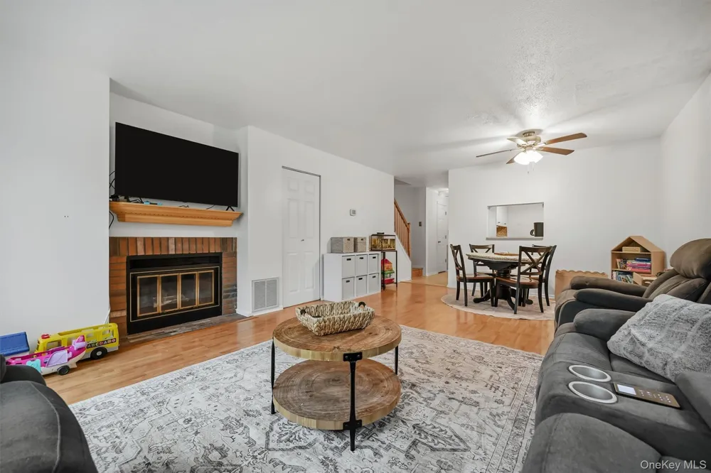 1 Goldsmith Court Washingtonville, NY 10992