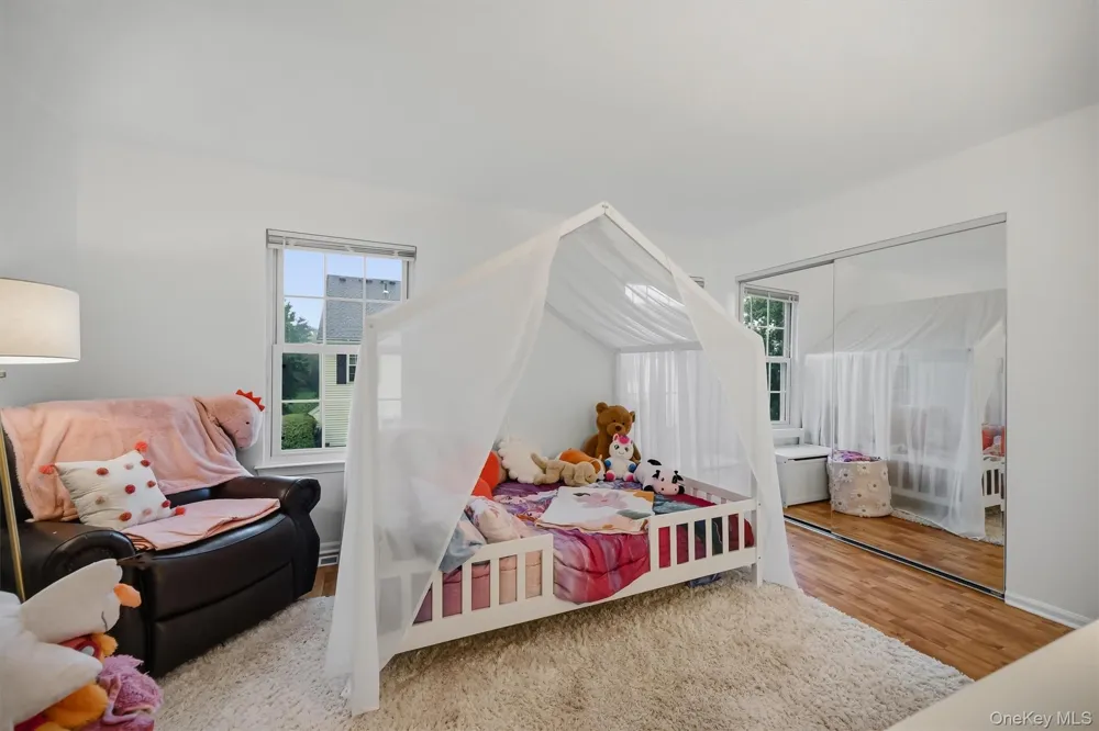 1 Goldsmith Court Washingtonville, NY 10992
