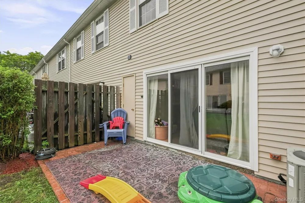 1 Goldsmith Court Washingtonville, NY 10992