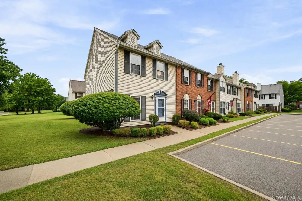 1 Goldsmith Court Washingtonville, NY 10992