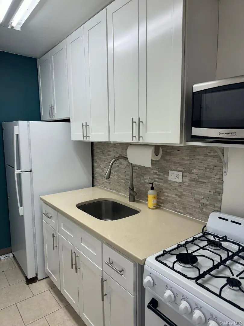 84-10 153rd Avenue #4H Howard Beach, NY 11414