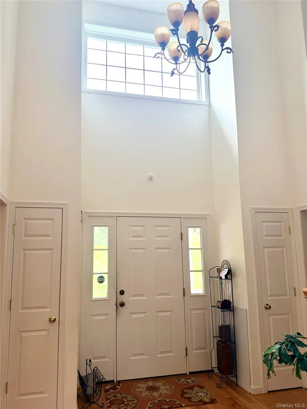 14 Clarks Lane Milton, NY 12547