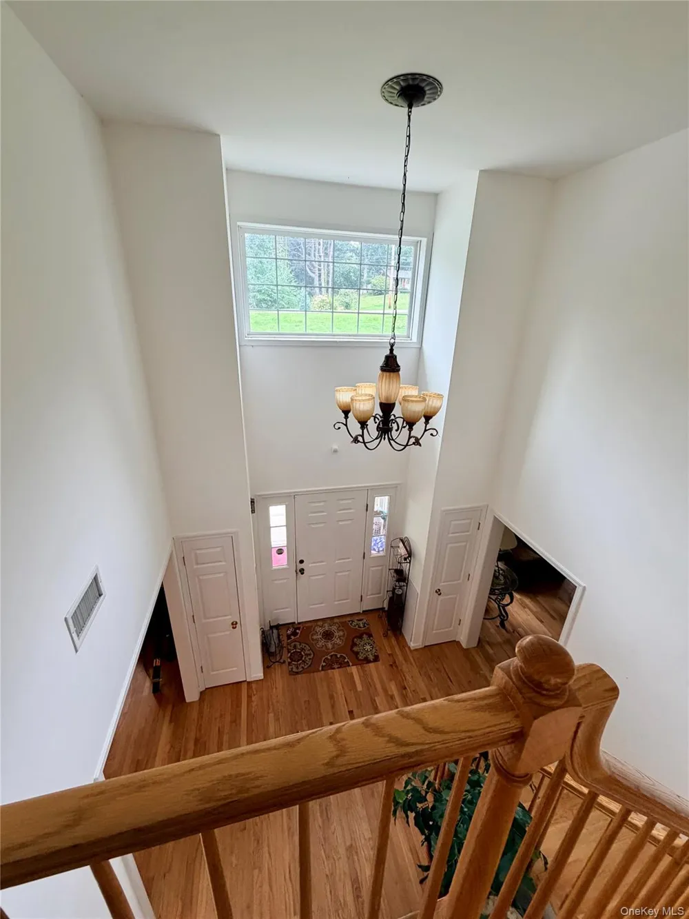 14 Clarks Lane Milton, NY 12547