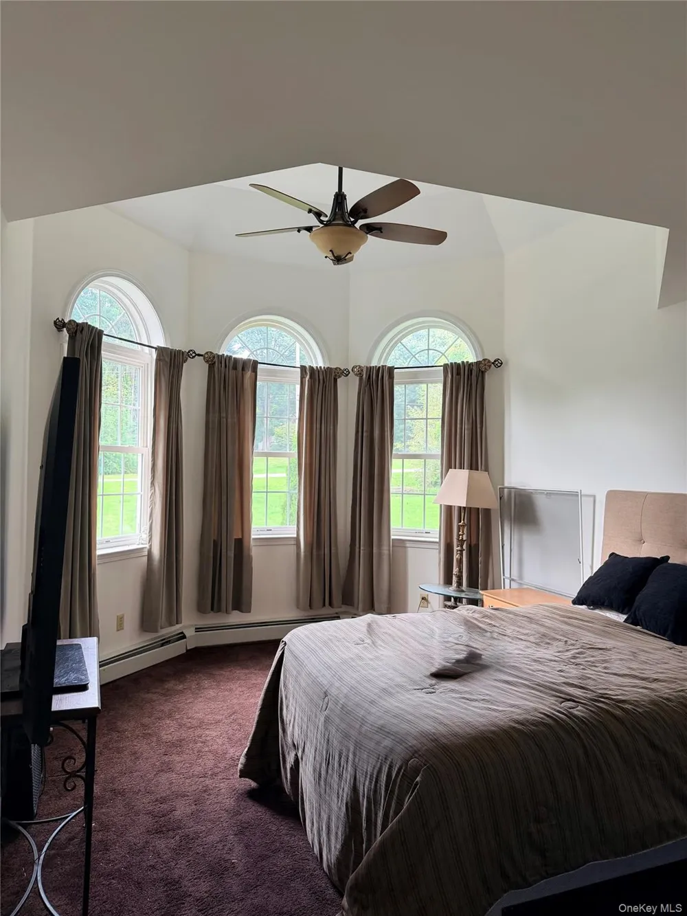 14 Clarks Lane Milton, NY 12547