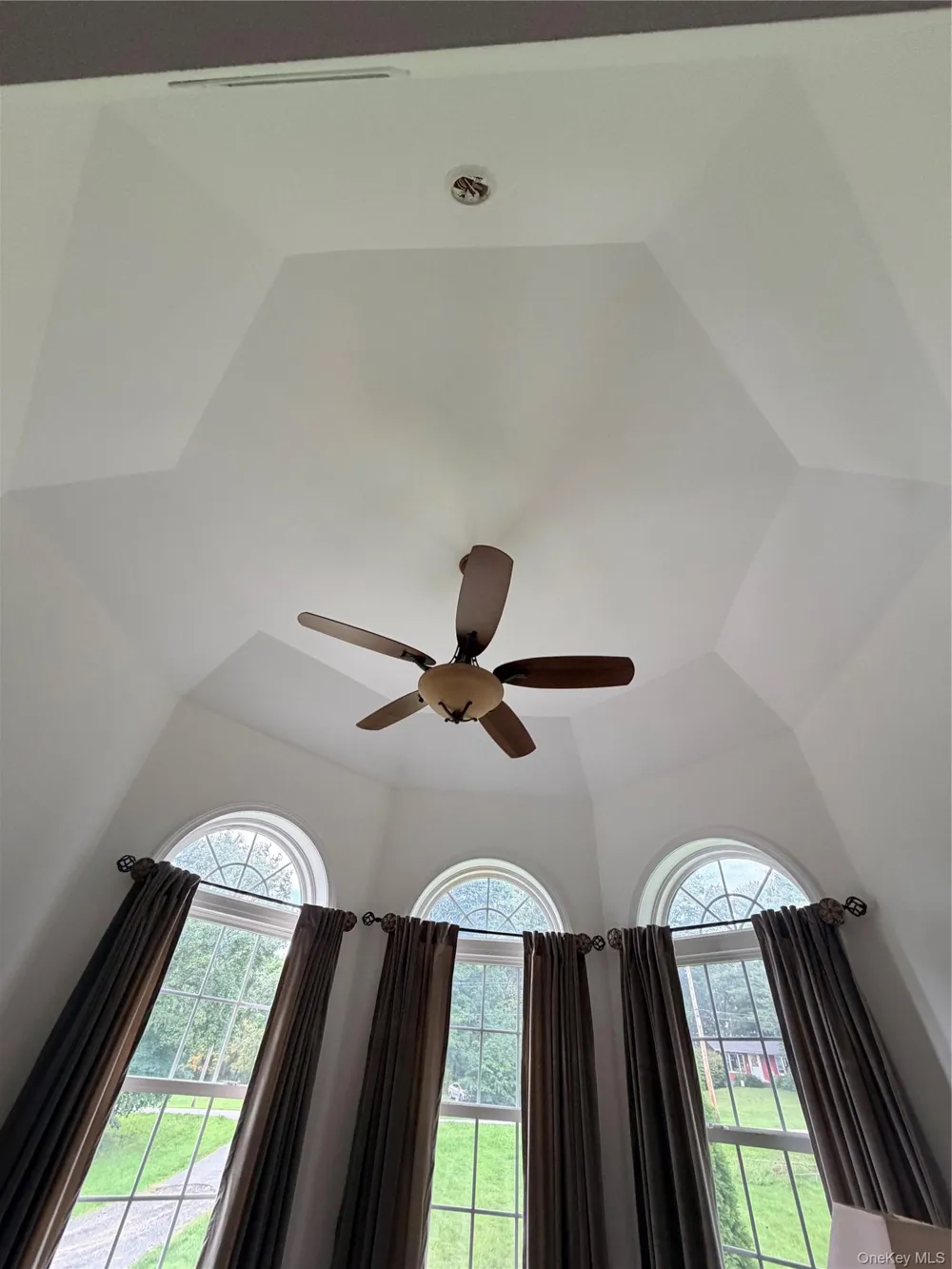 14 Clarks Lane Milton, NY 12547