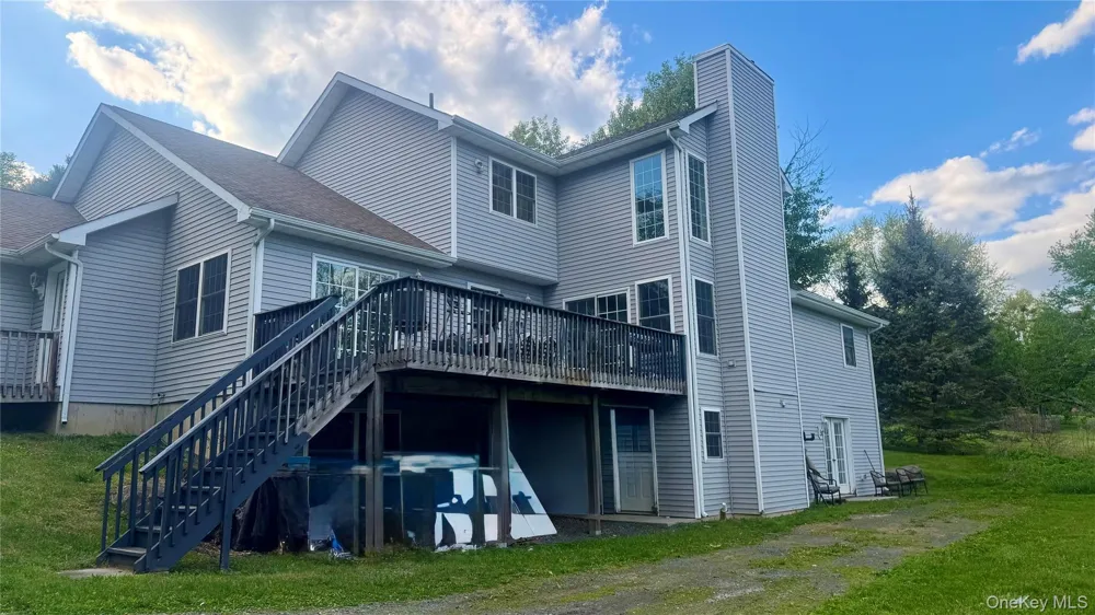 14 Clarks Lane Milton, NY 12547