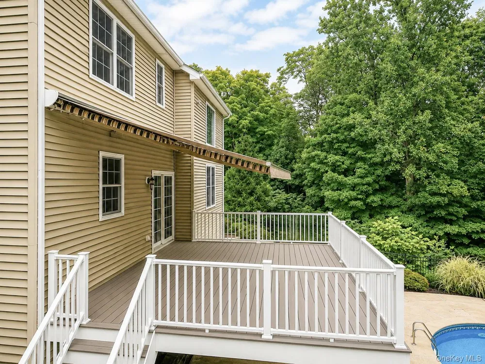 131 Winding Brook Court New Windsor, NY 12553