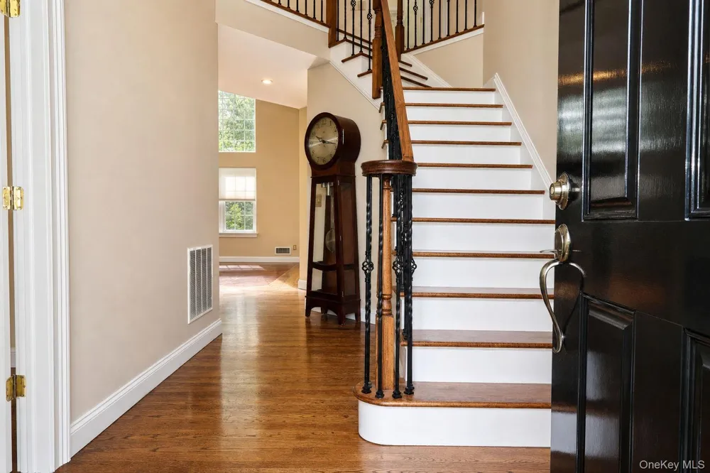 131 Winding Brook Court New Windsor, NY 12553