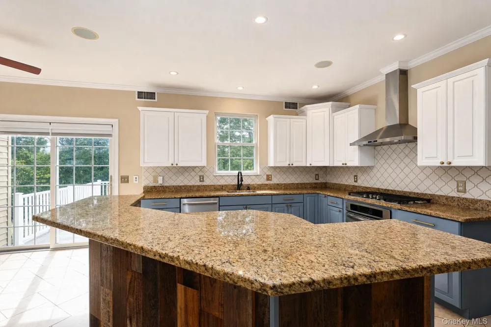131 Winding Brook Court New Windsor, NY 12553