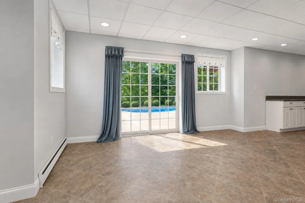131 Winding Brook Court New Windsor, NY 12553