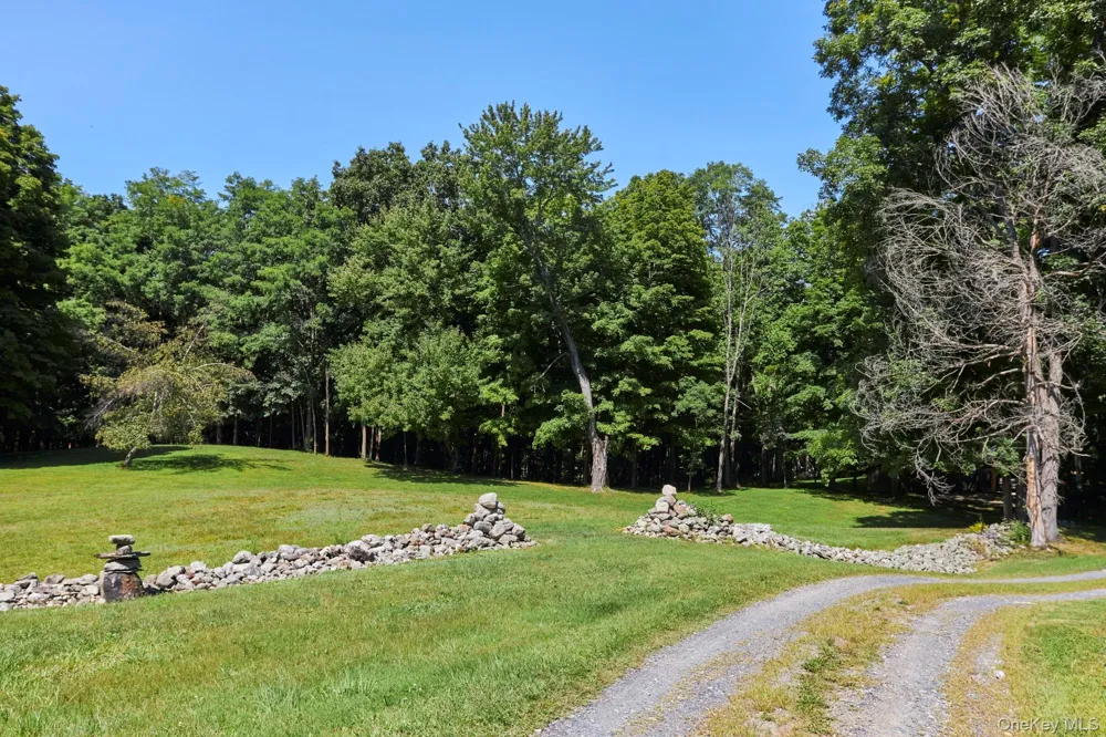 8 Old North Anson Way Stanfordville, NY 12581