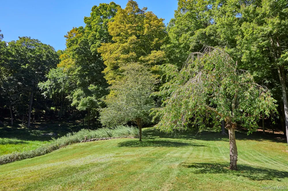 8 Old North Anson Way Stanfordville, NY 12581