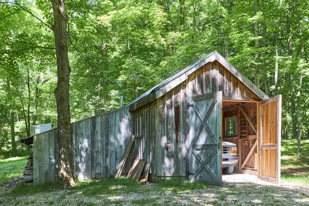 8 Old North Anson Way Stanfordville, NY 12581
