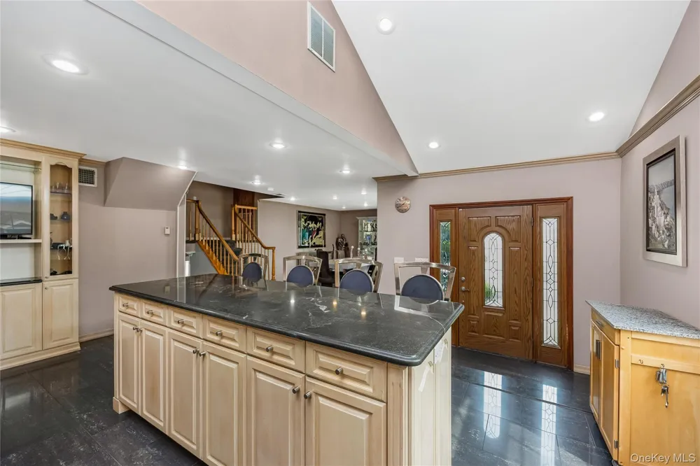 30 Swan Drive Massapequa, NY 11758