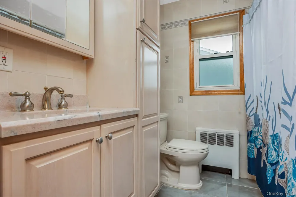 30 Swan Drive Massapequa, NY 11758