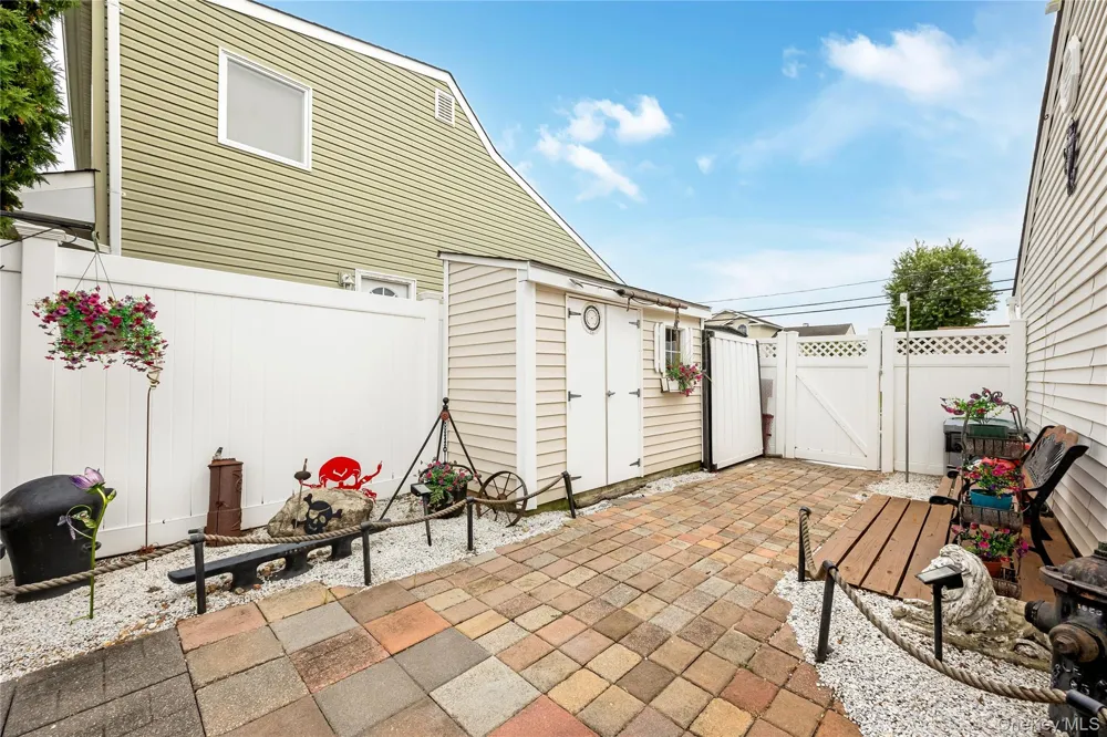 30 Swan Drive Massapequa, NY 11758