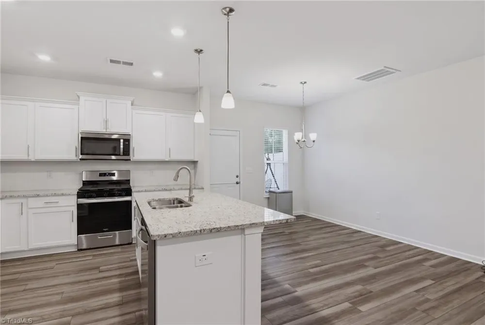 4020 Beckton Trail Jamestown, NC 27282