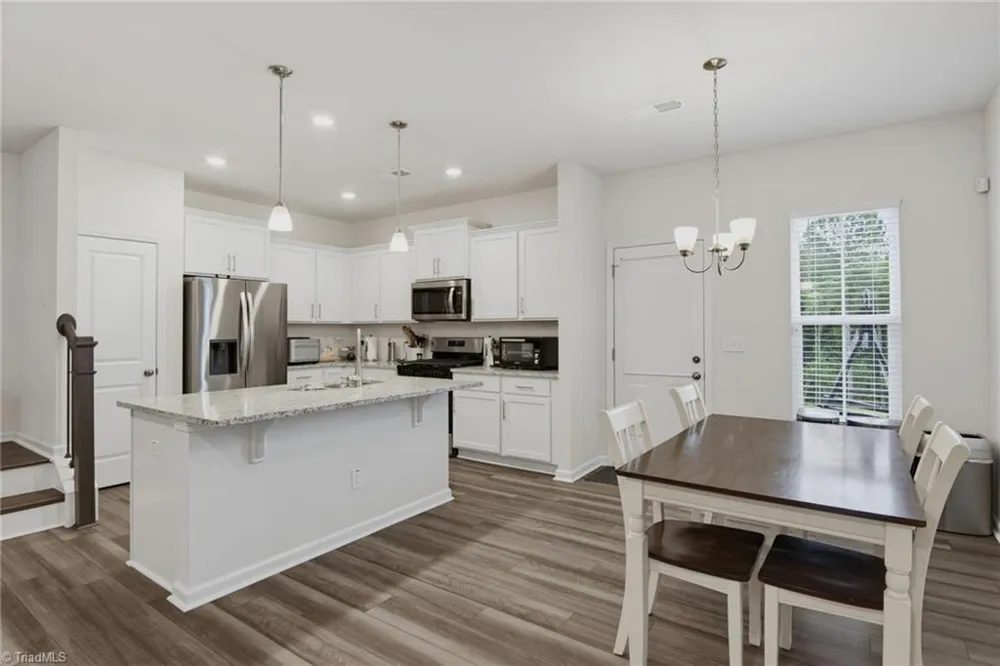 4020 Beckton Trail Jamestown, NC 27282