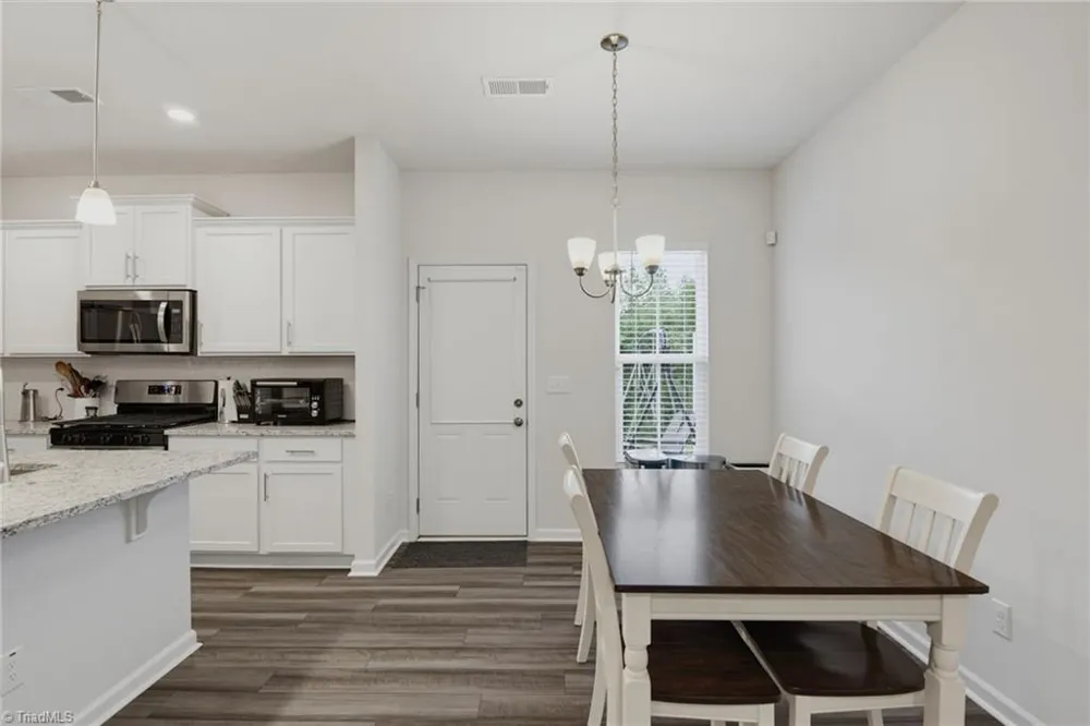 4020 Beckton Trail Jamestown, NC 27282