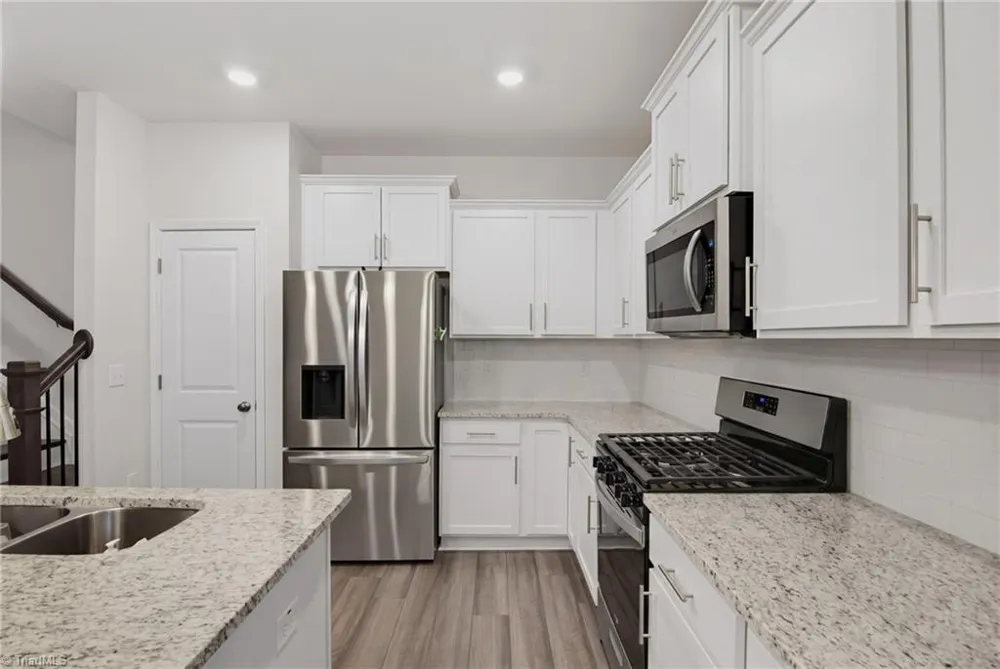4020 Beckton Trail Jamestown, NC 27282