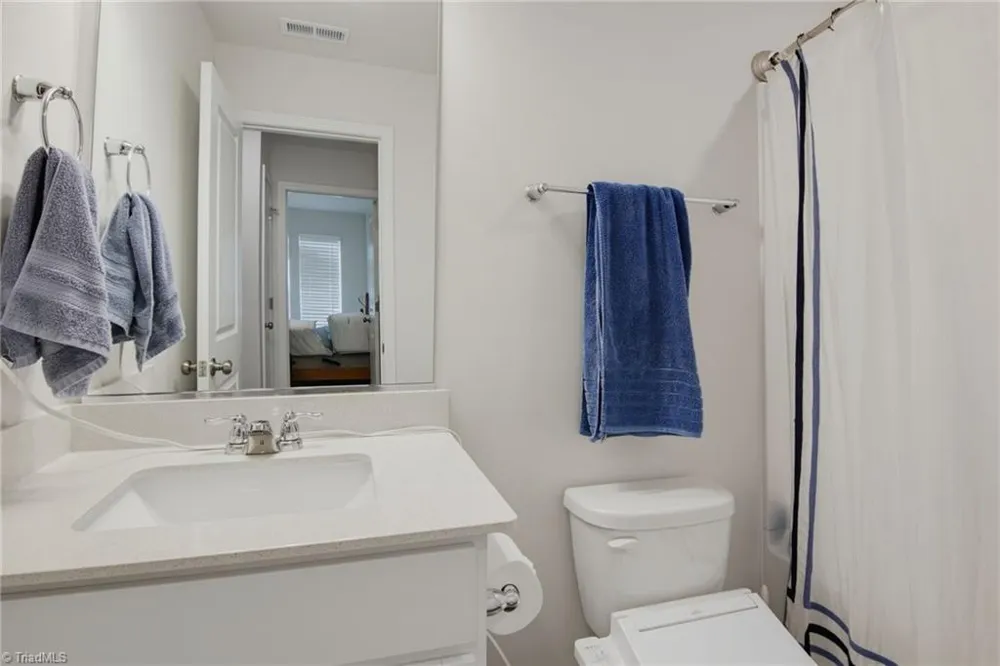 4020 Beckton Trail Jamestown, NC 27282