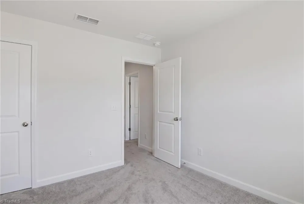 4020 Beckton Trail Jamestown, NC 27282