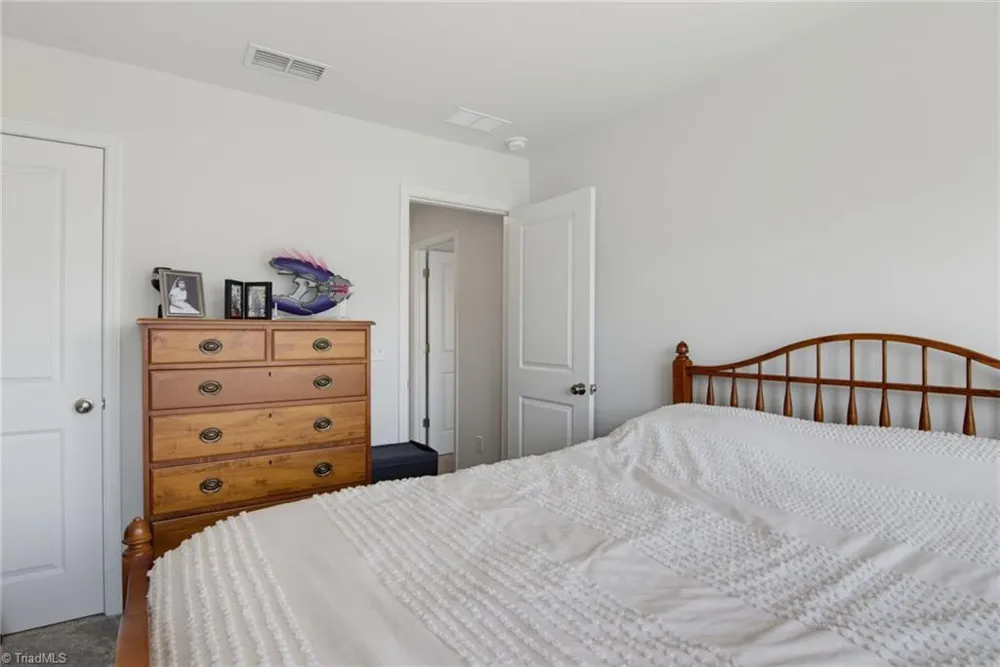 4020 Beckton Trail Jamestown, NC 27282