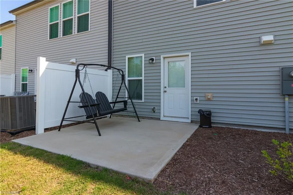 4020 Beckton Trail Jamestown, NC 27282