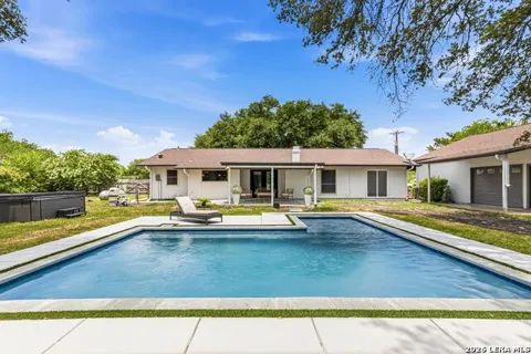 8708 GERONIMO DR