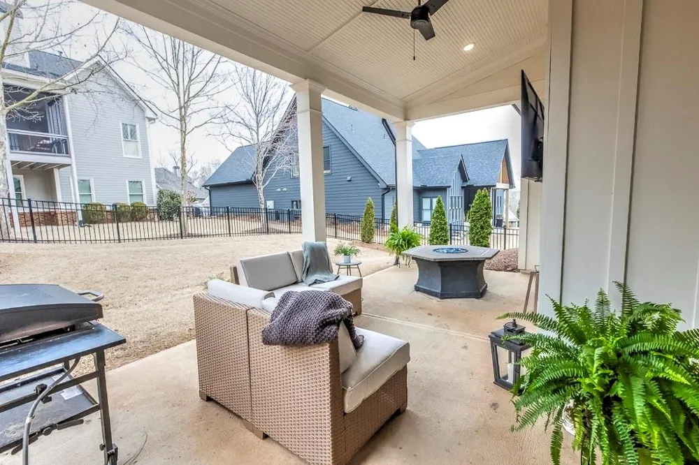 129 Blue Heron Bluff Bluff Dawsonville, GA 30534