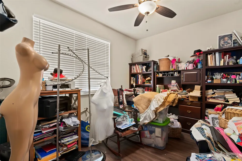 15 Pleasant Valley Sanger, TX 76266