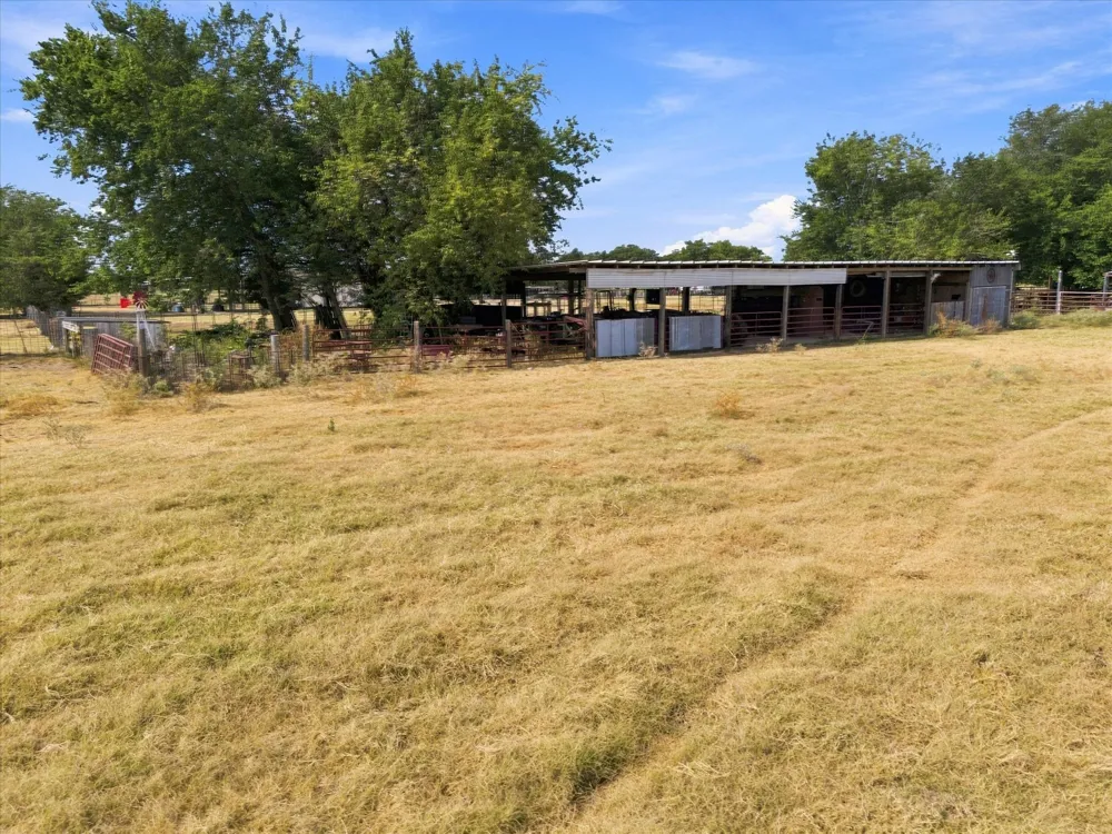 431 Fm 71 Commerce, TX 75428