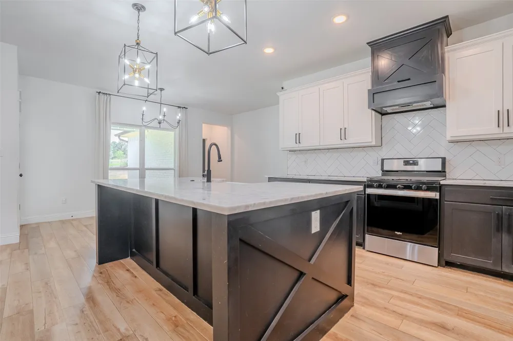 182 Saddle Horn Trail Boyd, TX 76023