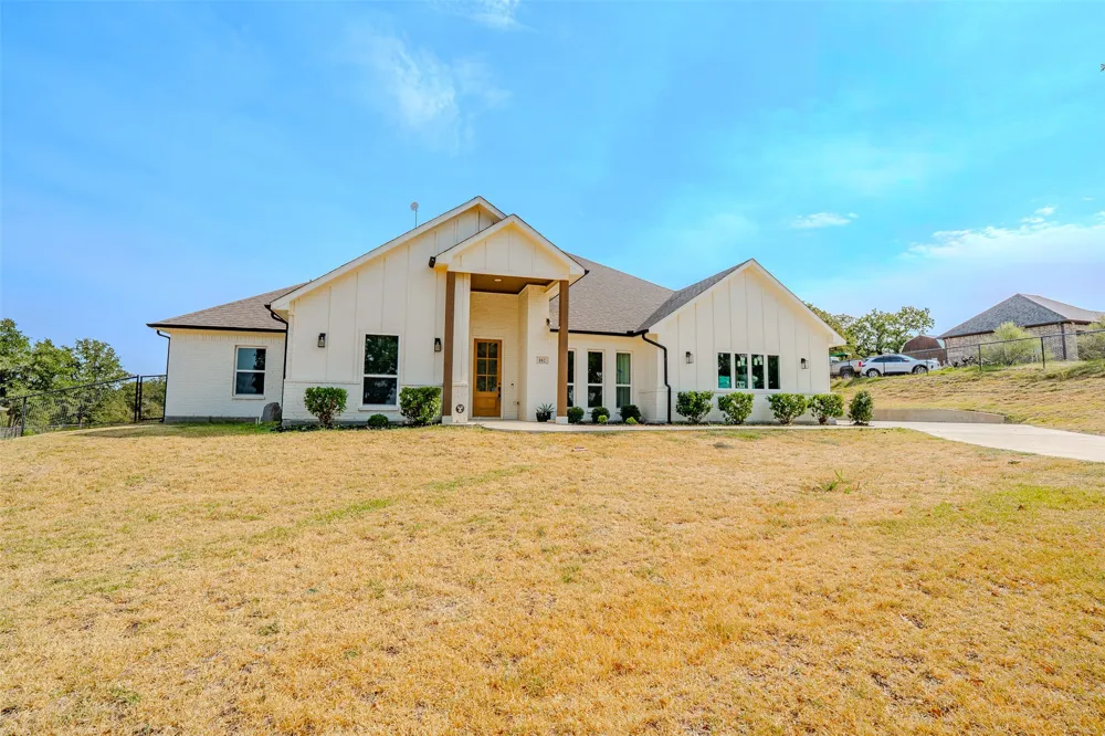 182 Saddle Horn Trail Boyd, TX 76023