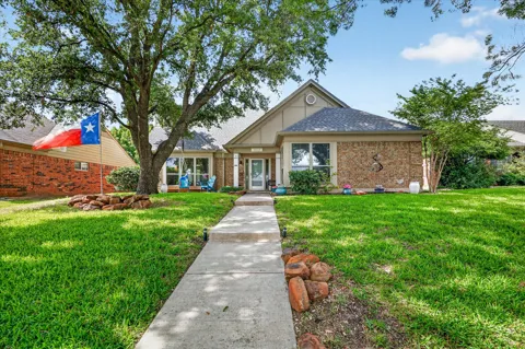 2117 Lavaca Trail