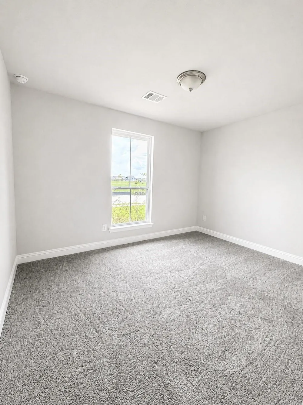 2031 Emerald Lake Trail Dayton, TX 77535