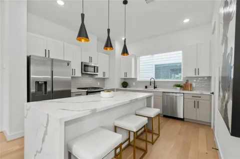 3013 Nagle Street