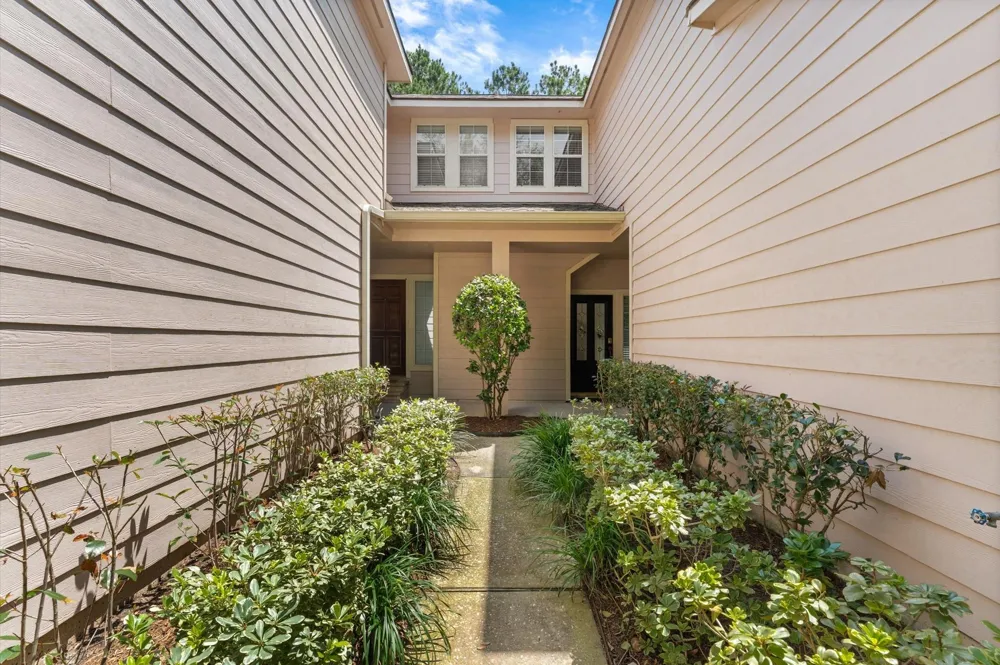 97 E Greenhill Terrace Place The Woodlands, TX 77382