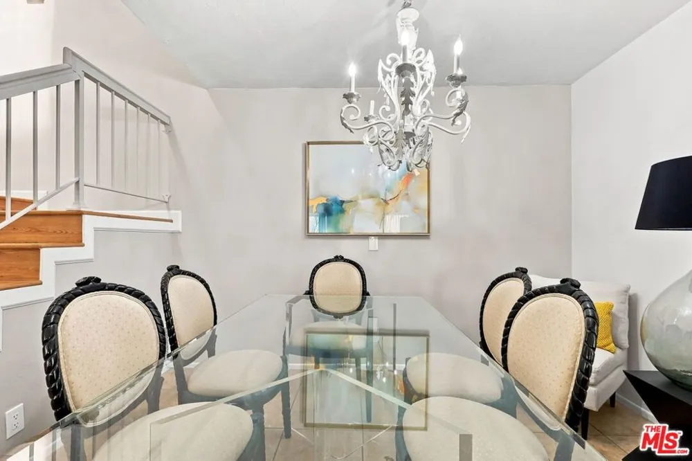 8728 Dartford Place Inglewood, CA 90305