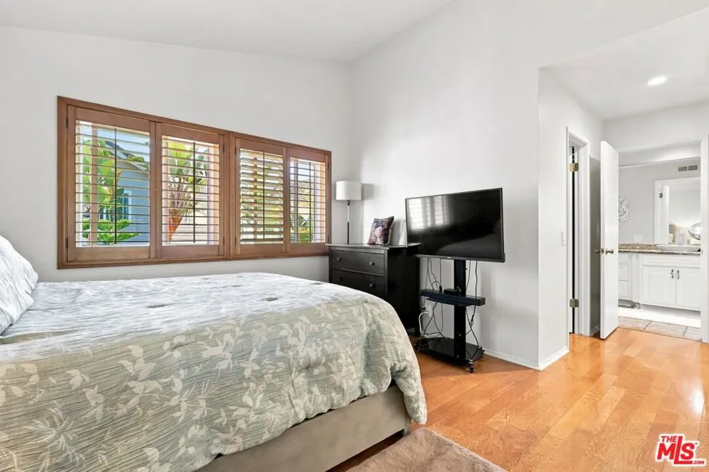 8728 Dartford Place Inglewood, CA 90305