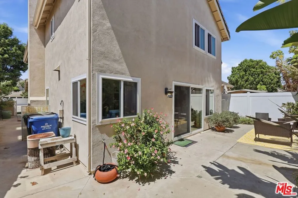 8728 Dartford Place Inglewood, CA 90305