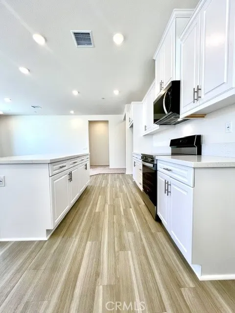 9698 Babaco Street Riverside, CA 92508